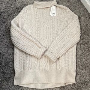 NWOT Vince Cashmere Cable-knit Turtleneck Sweater